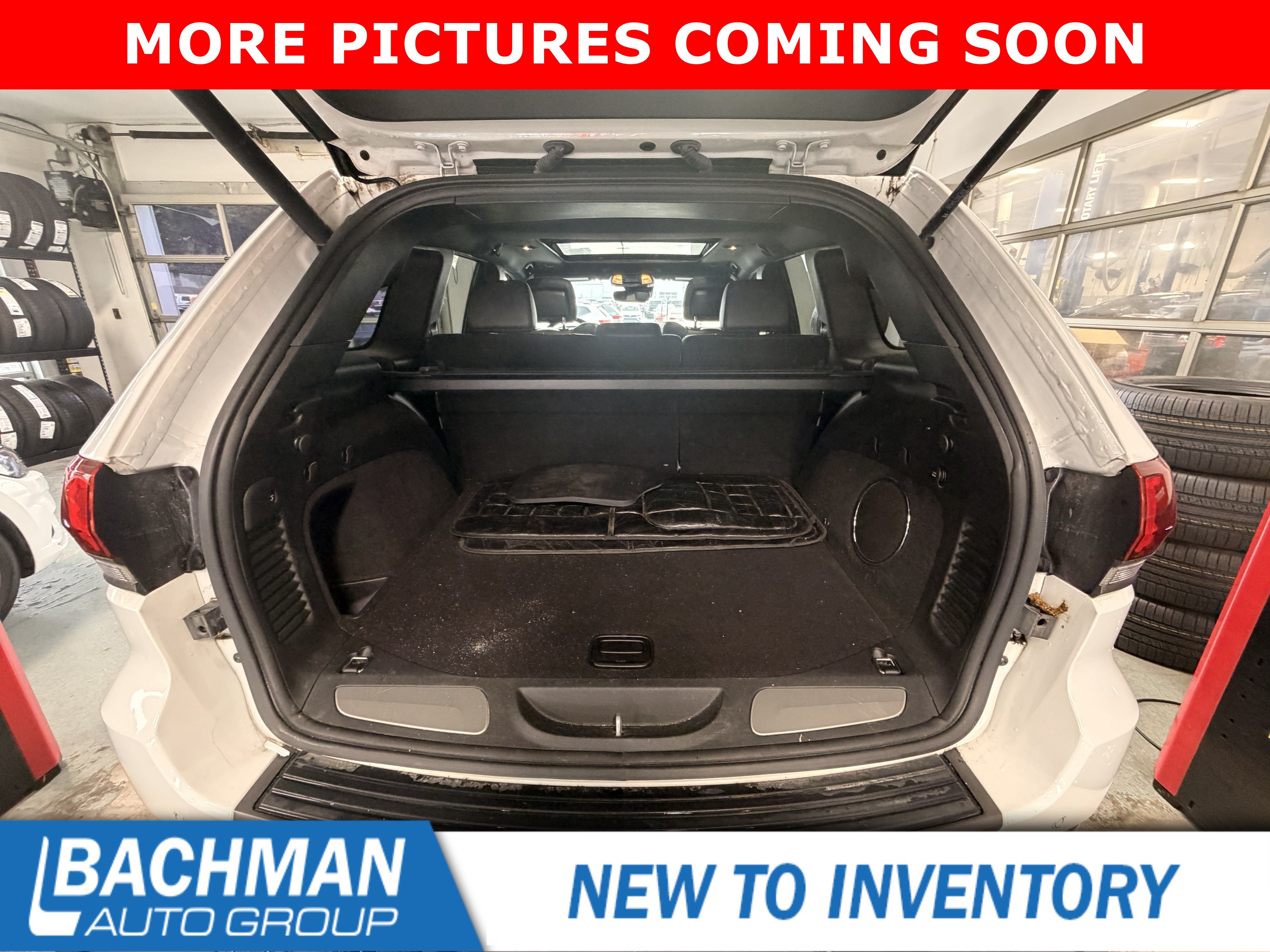 Used 2021 Jeep Grand Cherokee Trailhawk w/ Trailhawk Luxury Group AWD/4WD image 8
