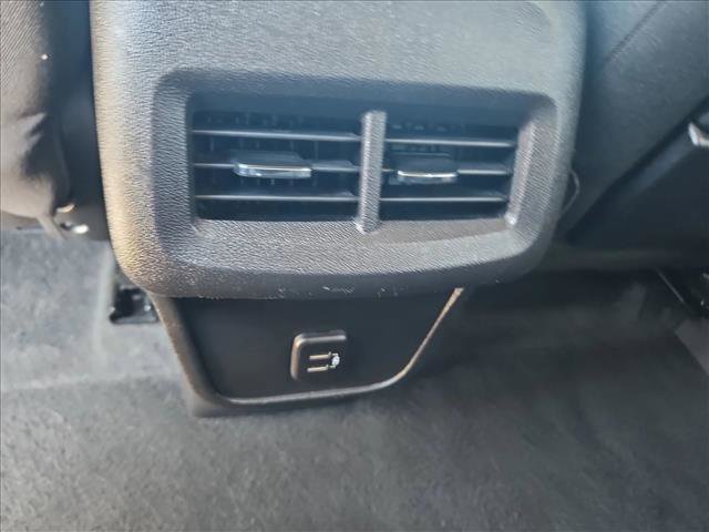Used 2024 GMC Terrain SLE FWD image 14