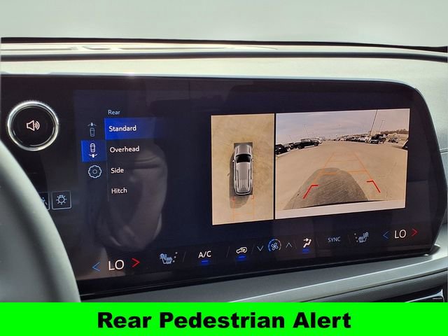 New 2026 Chevrolet Traverse LT w/ Driver Confidence Package image 9