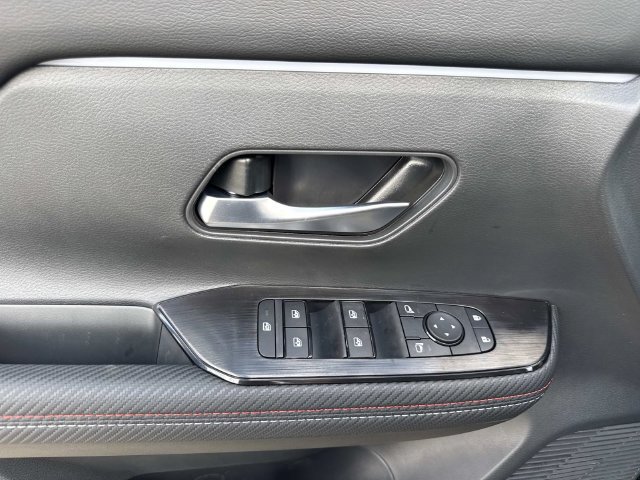New 2027 Nissan Kicks SR FWD image 22