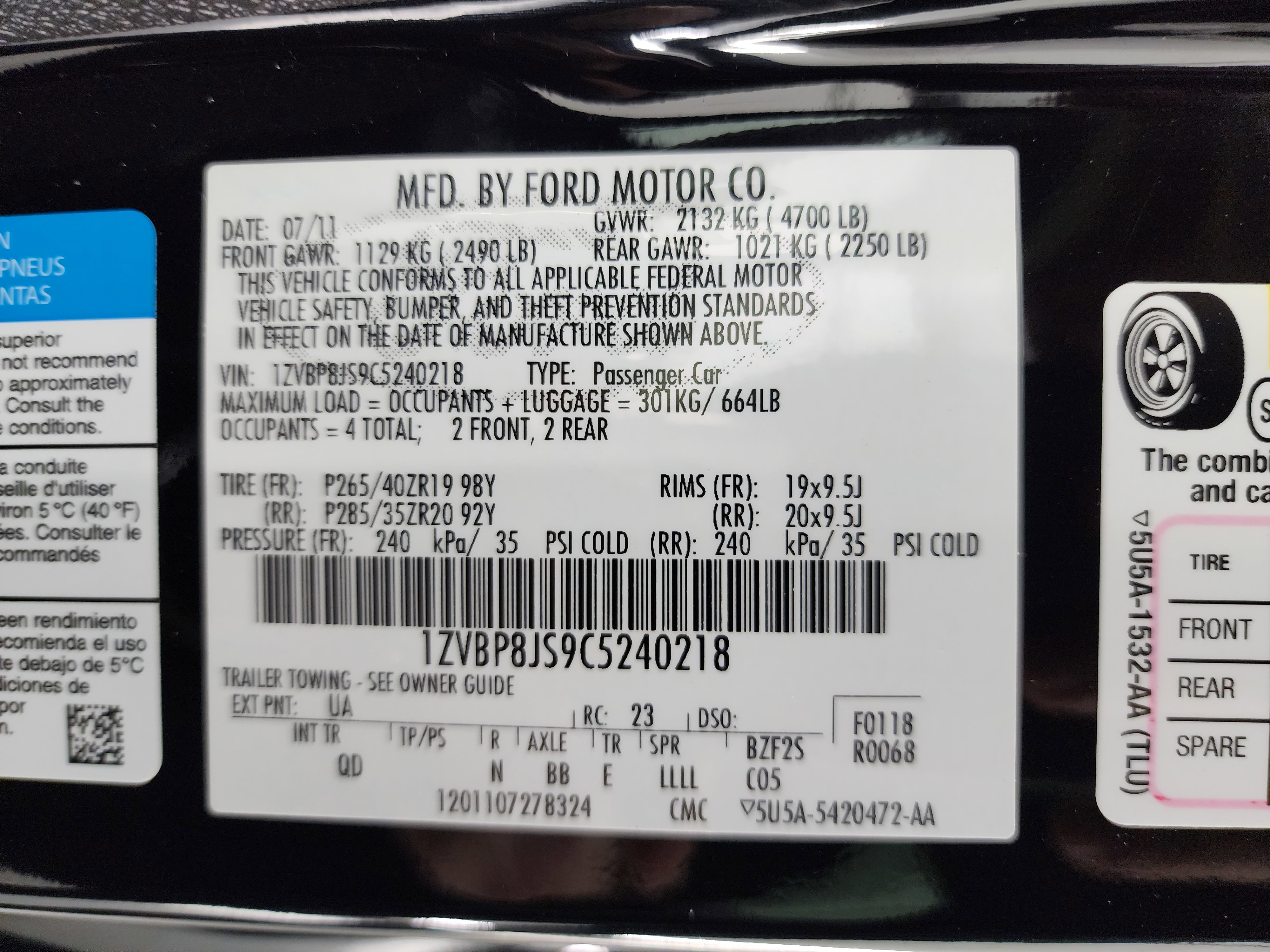 Used 2012 Ford Mustang Shelby GT500 w/ SVT Performance Pkg image 57