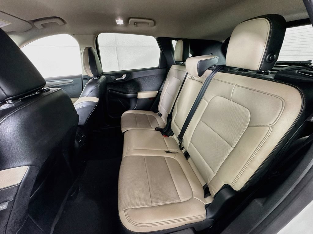 Used 2020 Ford Escape Titanium AWD/4WD image 25