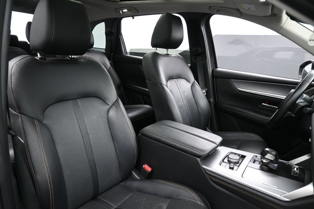 Used 2024 MAZDA CX-90 Plug-In Hybrid w/ Premium Pkg AWD/4WD image 17