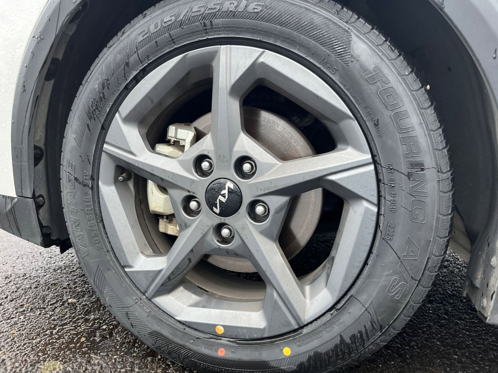 Used 2025 Kia K4 LXS image 29