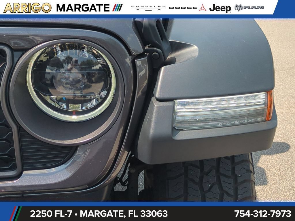 Used 2024 Jeep Wrangler Unlimited Rubicon 4xe AWD/4WD image 10