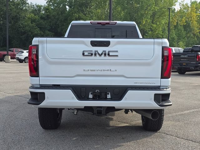 New 2026 GMC Sierra 3500 Denali Ultimate AWD/4WD image 17