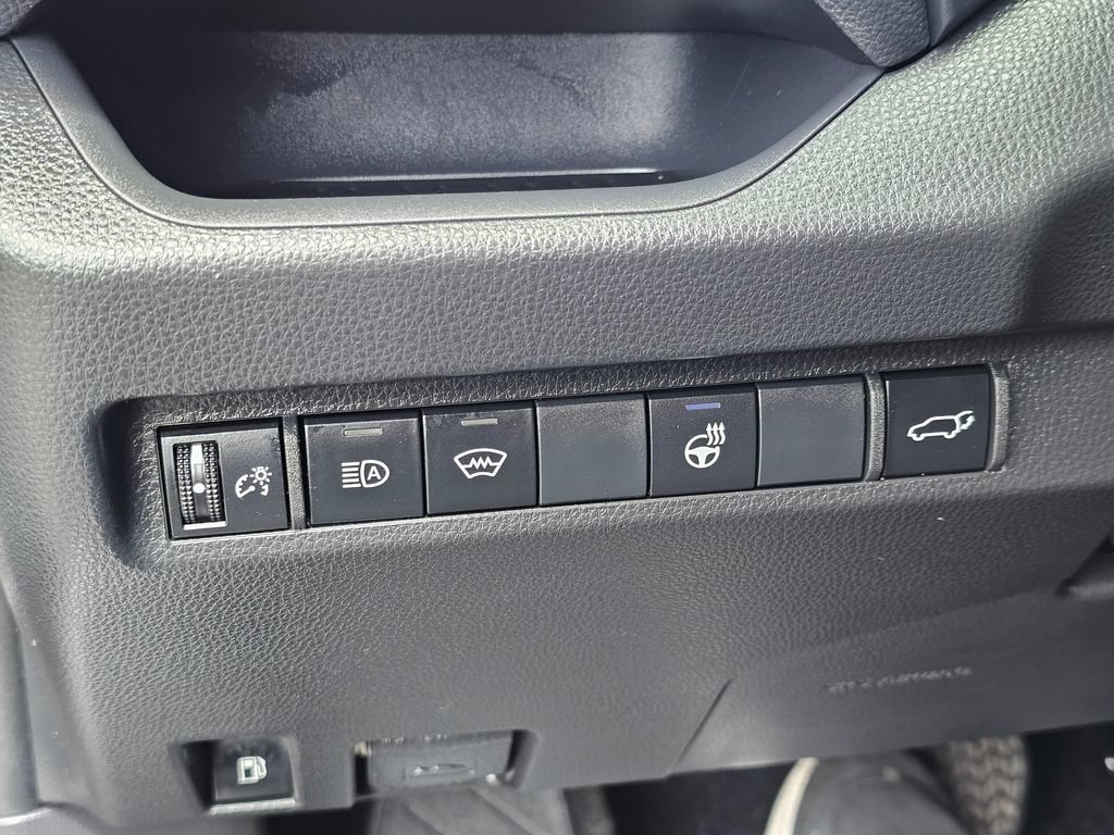 Certified 2023 Toyota RAV4 XLE Premium AWD/4WD image 34