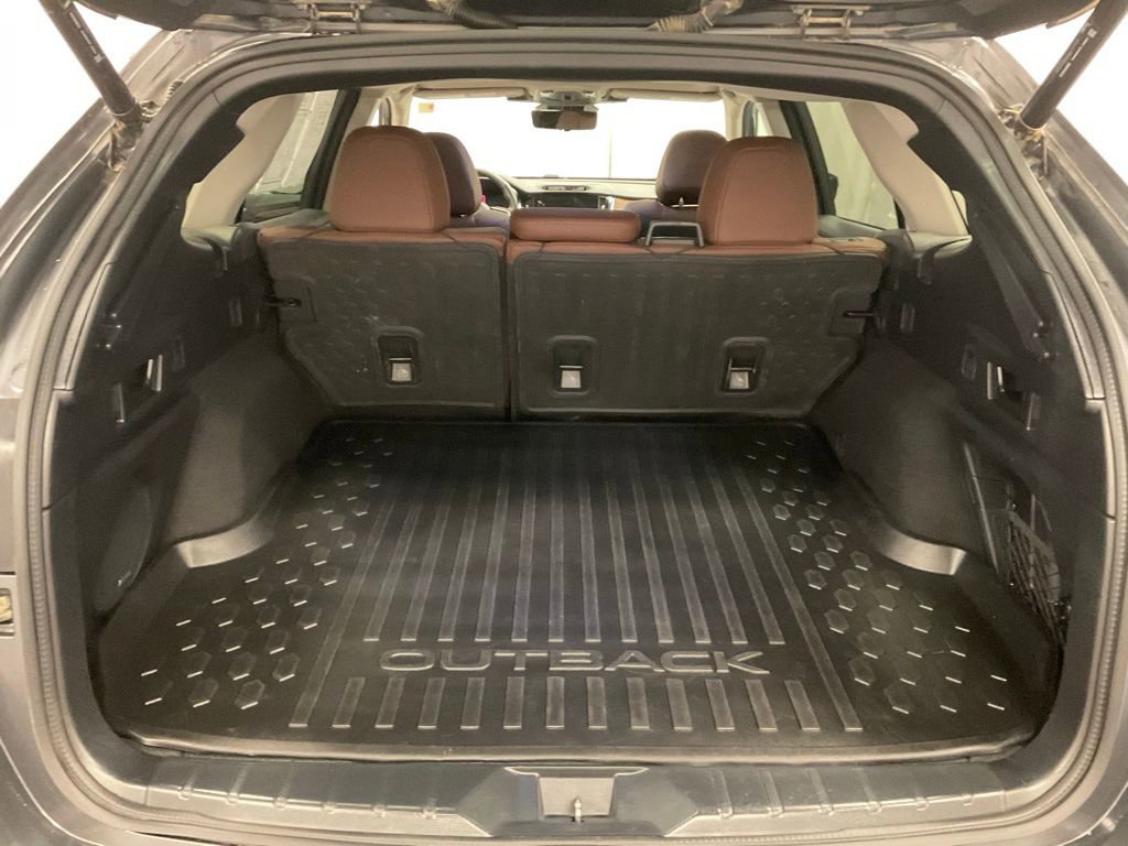 Used 2024 Subaru Outback Touring w/ Popular Package #2 image 9