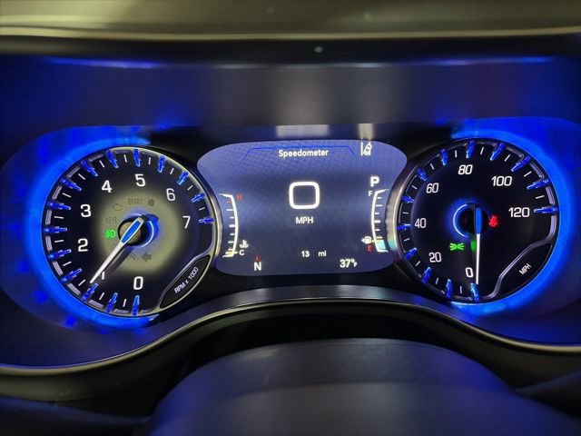 New 2026 Chrysler Pacifica Limited FWD image 30