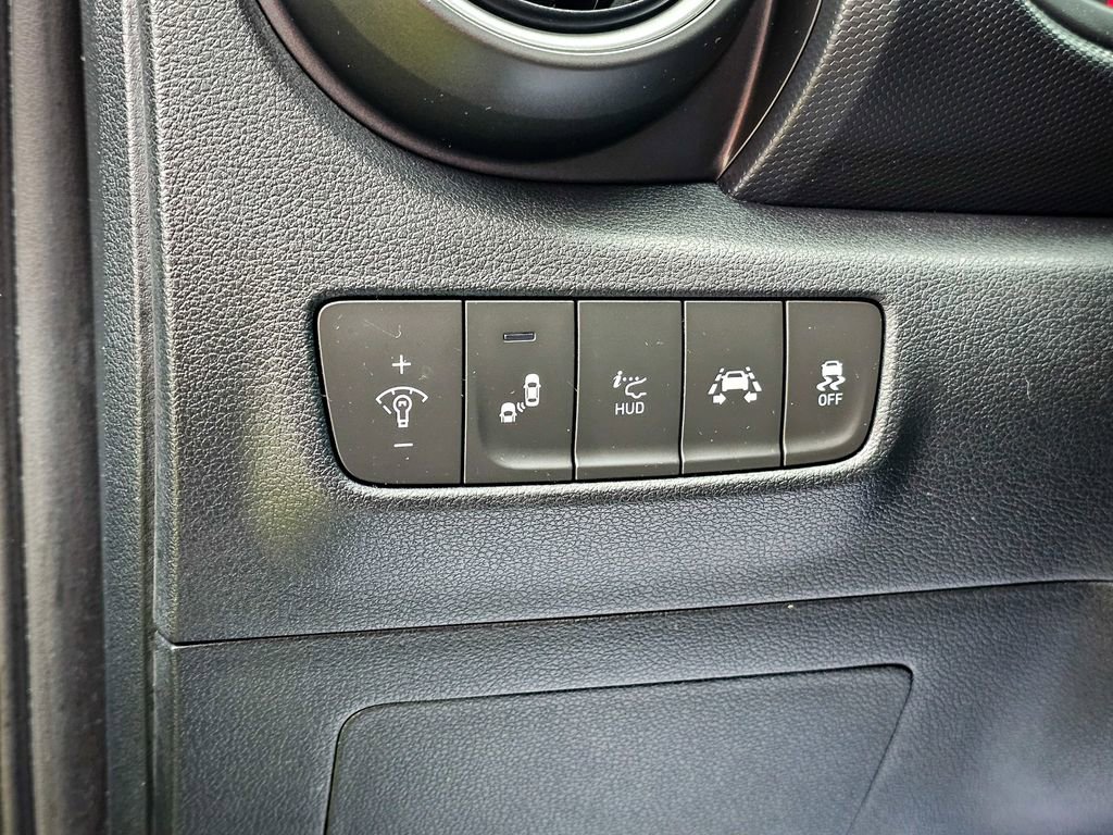 Used 2019 Hyundai Kona Ultimate image 13