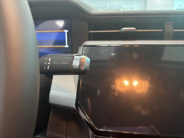 New 2027 Chevrolet Bolt LT w/ Comfort Package FWD image 24