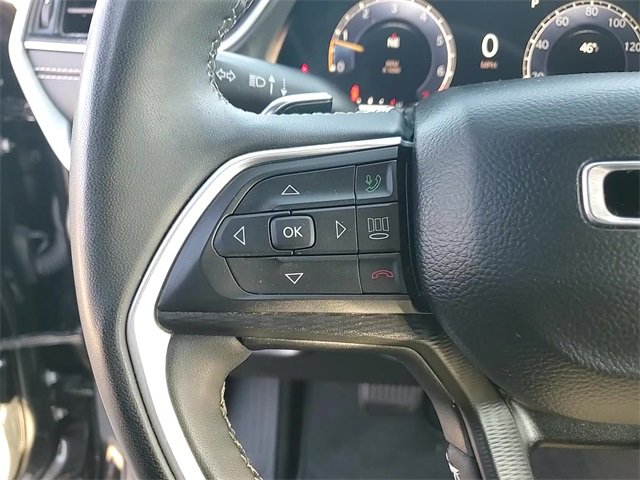 Used 2023 Jeep Grand Cherokee Altitude image 13