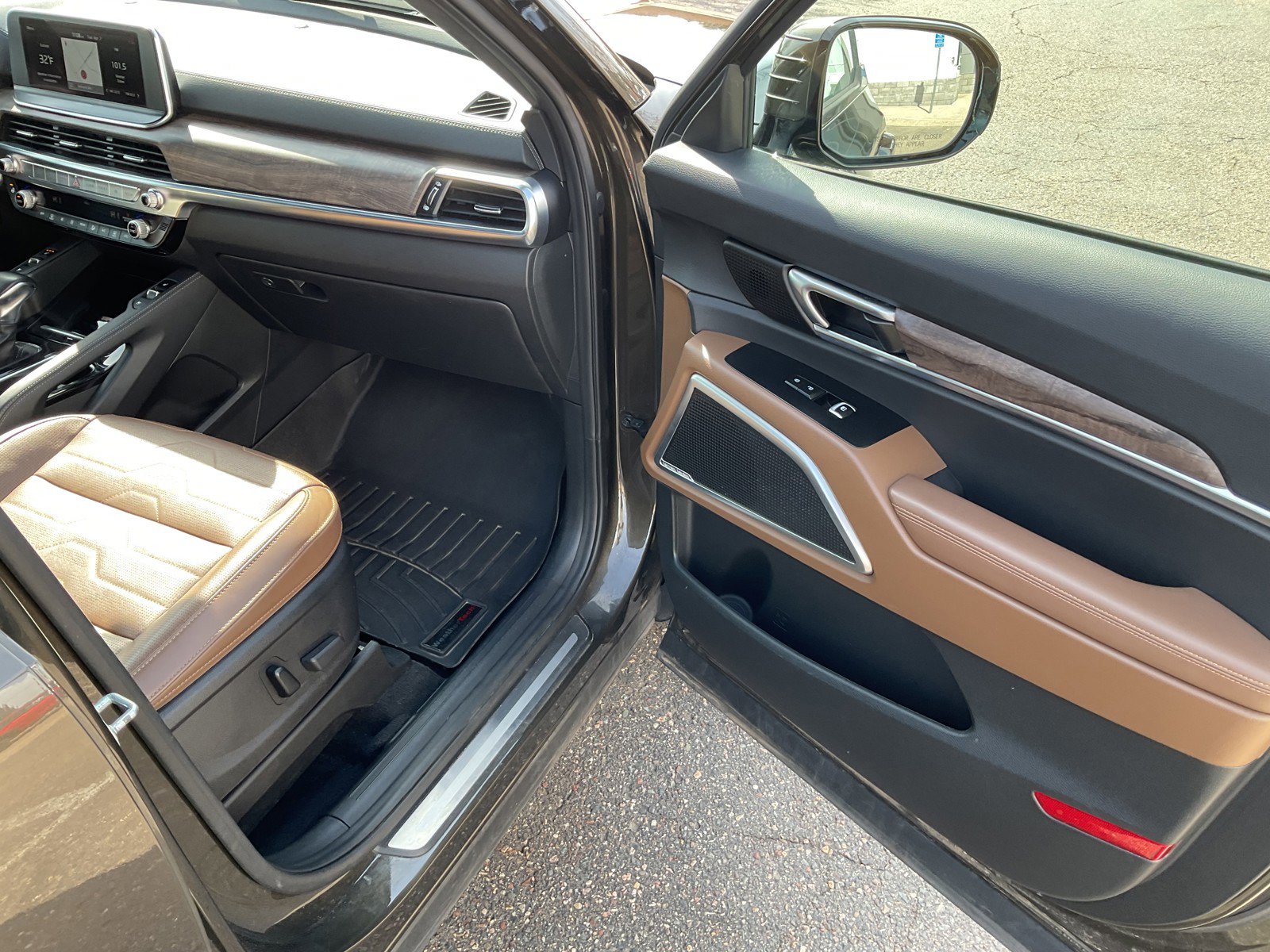 Used 2021 Kia Telluride SX w/ SX Prestige Package image 31