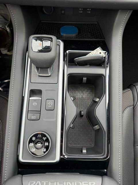 New 2026 Nissan Pathfinder SL AWD/4WD image 20