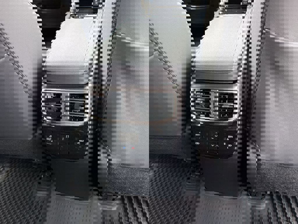 Used 2025 Lexus RX 350 Premium image 18