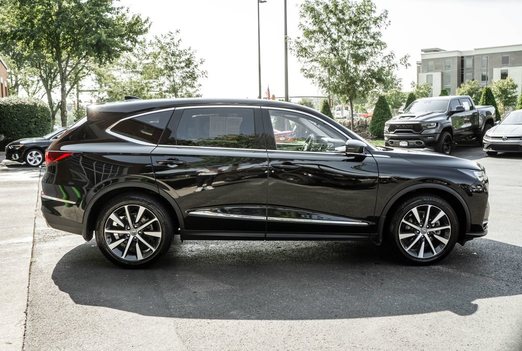 Used 2025 Acura MDX SH-AWD w/ Technology Package image 3