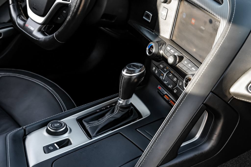 Used 2018 Chevrolet Corvette Z06 RWD image 22