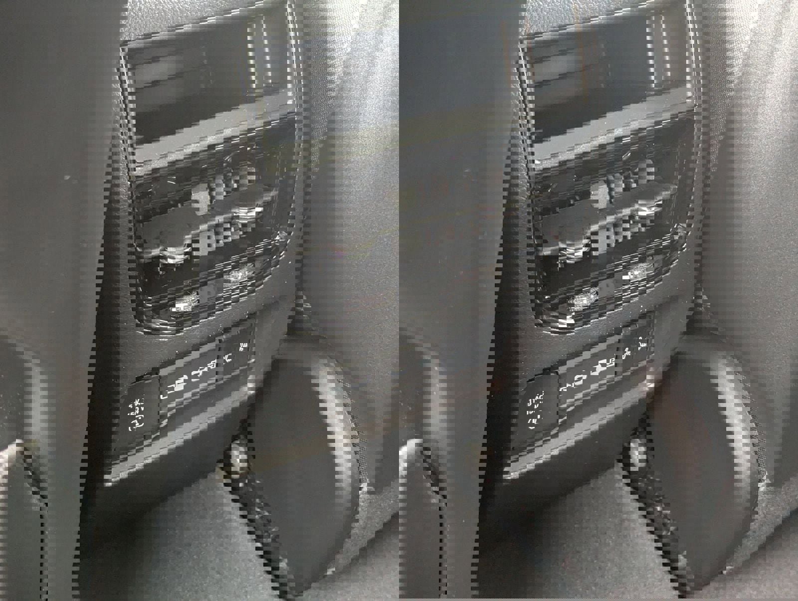 New 2026 Jeep Grand Cherokee Limited image 18