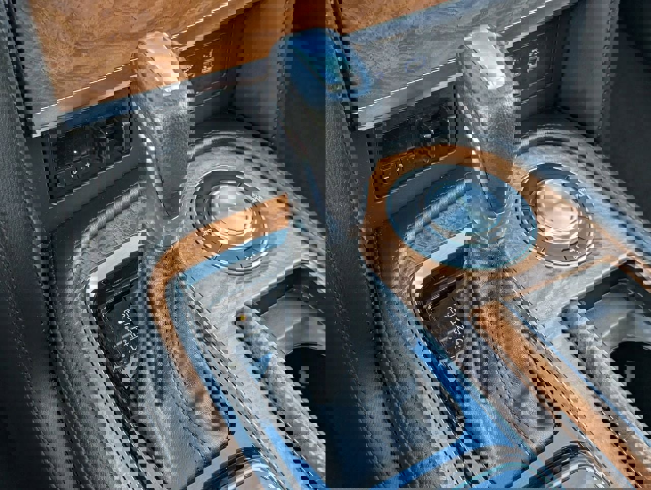 Certified 2022 Nissan Armada SL image 22