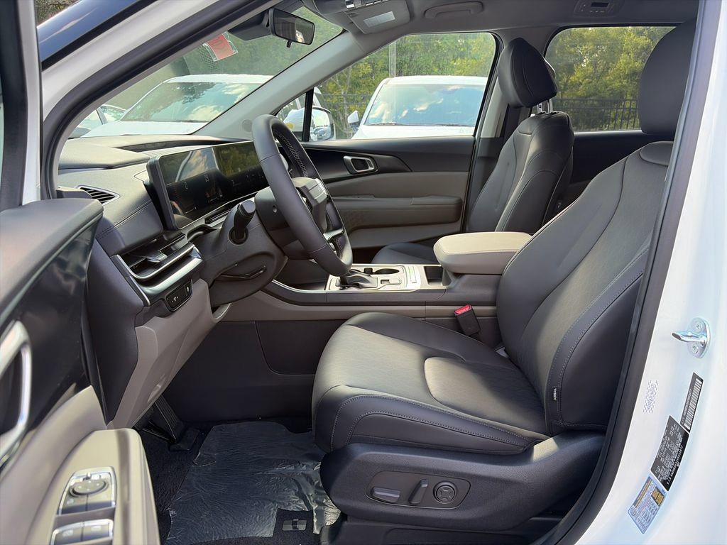 New 2027 Kia Carnival FWD image 14