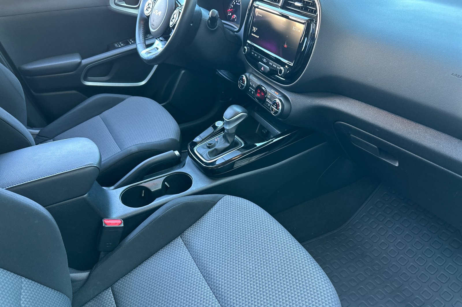 Used 2022 Kia Soul X-Line FWD image 17
