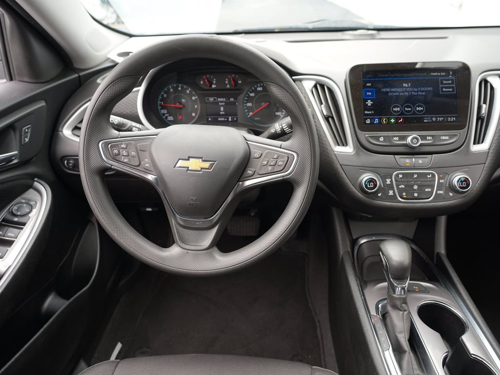 Used 2024 Chevrolet Malibu LT FWD image 20