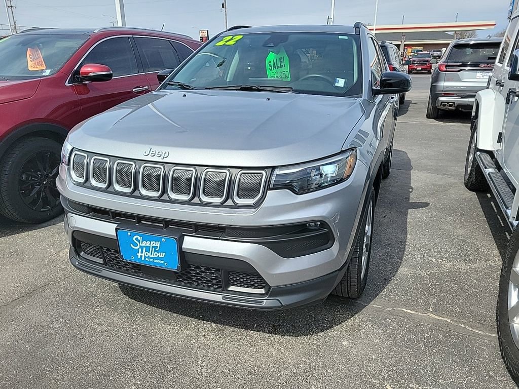 Used 2022 Jeep Compass Latitude w/ Sun and Sound Group image 1