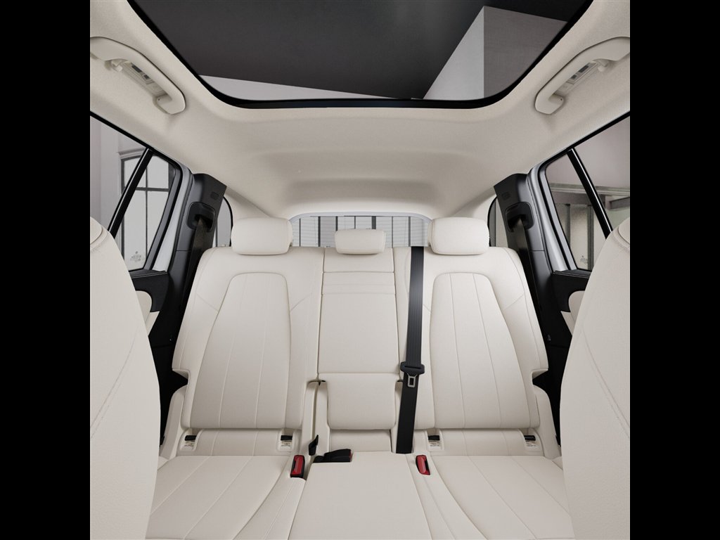 Certified 2026 Mercedes-Benz GLB 250 4MATIC image 44