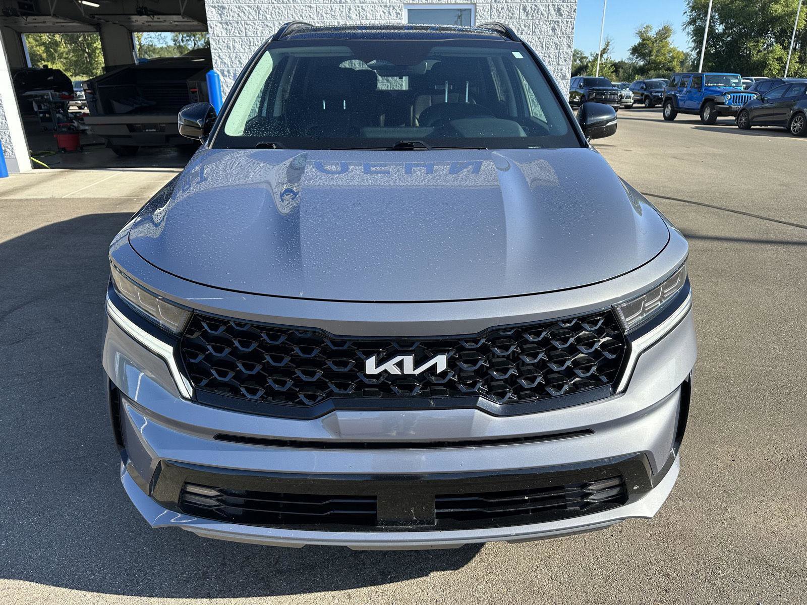 Used 2022 Kia Sorento SX image 12