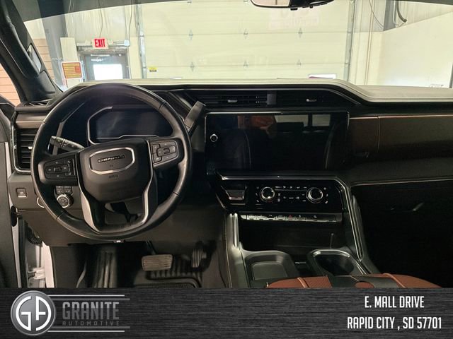 Used 2024 GMC Sierra 2500 Denali Ultimate image 12