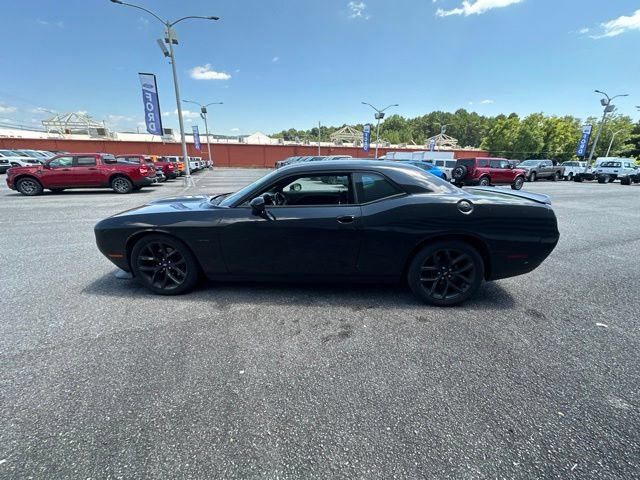 Used 2019 Dodge Challenger R/T w/ Driver Convenience Group RWD image 11