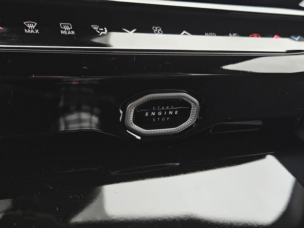 New 2026 Jeep Grand Cherokee Altitude RWD image 21