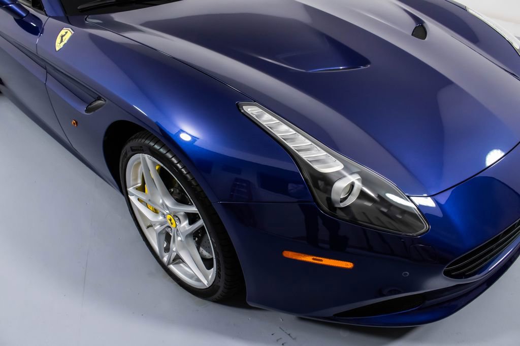 Certified 2017 Ferrari California T image 12