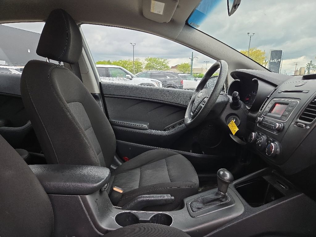 Used 2016 Kia Forte LX FWD image 30