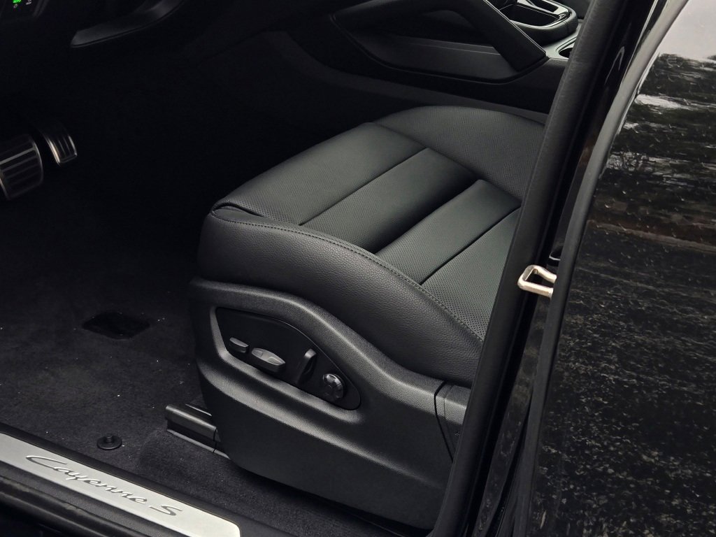 New 2025 Porsche Cayenne S image 23