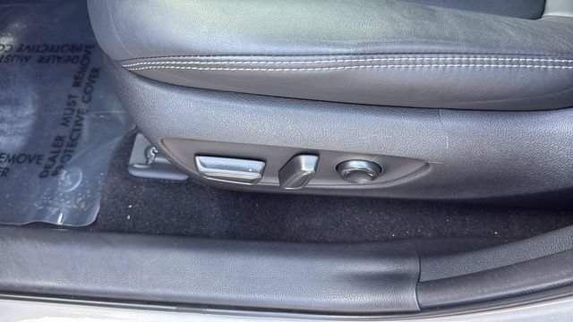 Used 2022 Toyota RAV4 XLE Premium FWD image 19
