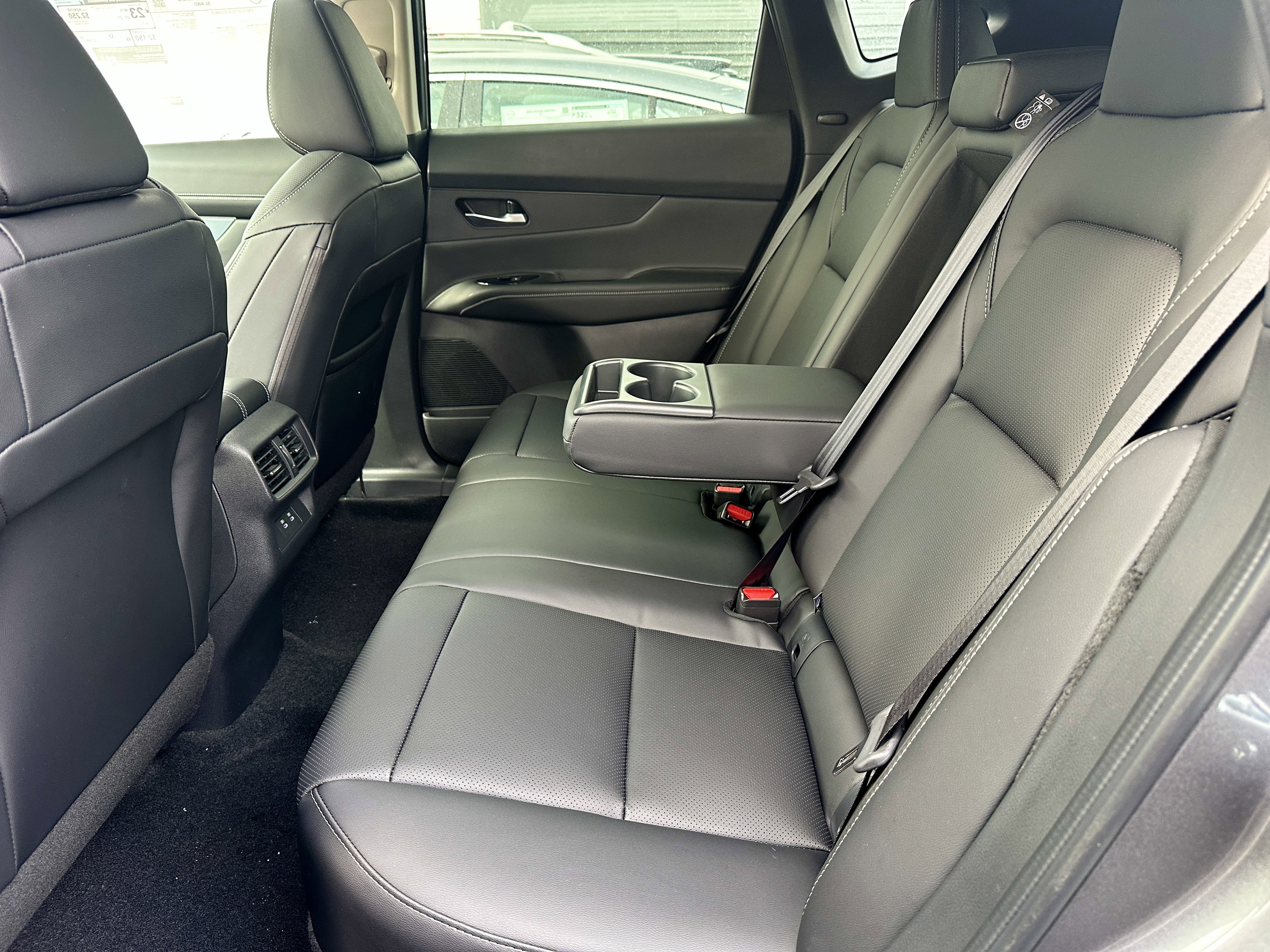 New 2026 Nissan Murano SL image 32