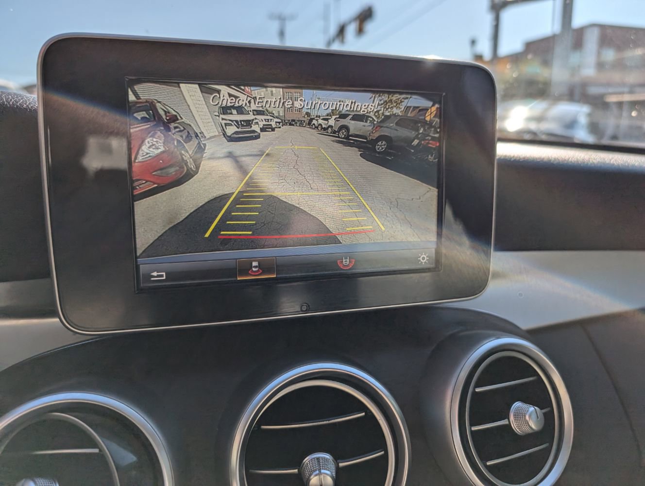 Used 2018 Mercedes-Benz C 300 Sedan w/ Premium Package image 23