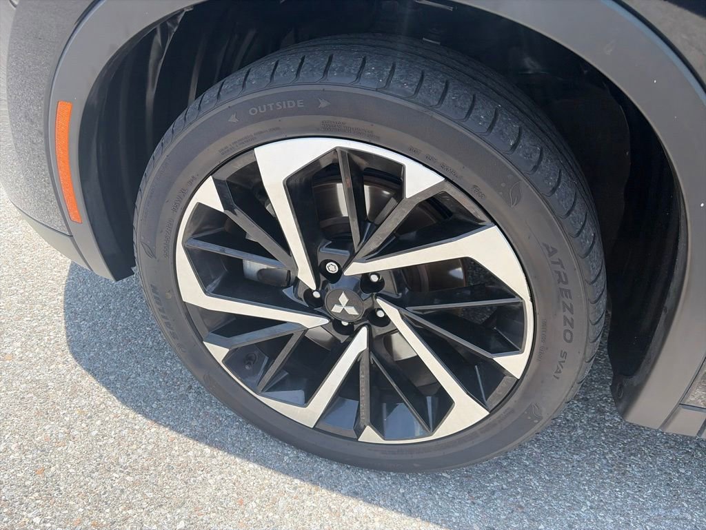 Used 2022 Mitsubishi Outlander SE AWD/4WD image 11