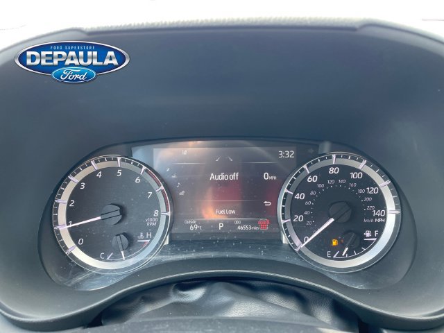 Used 2024 Toyota Highlander LE AWD/4WD image 2