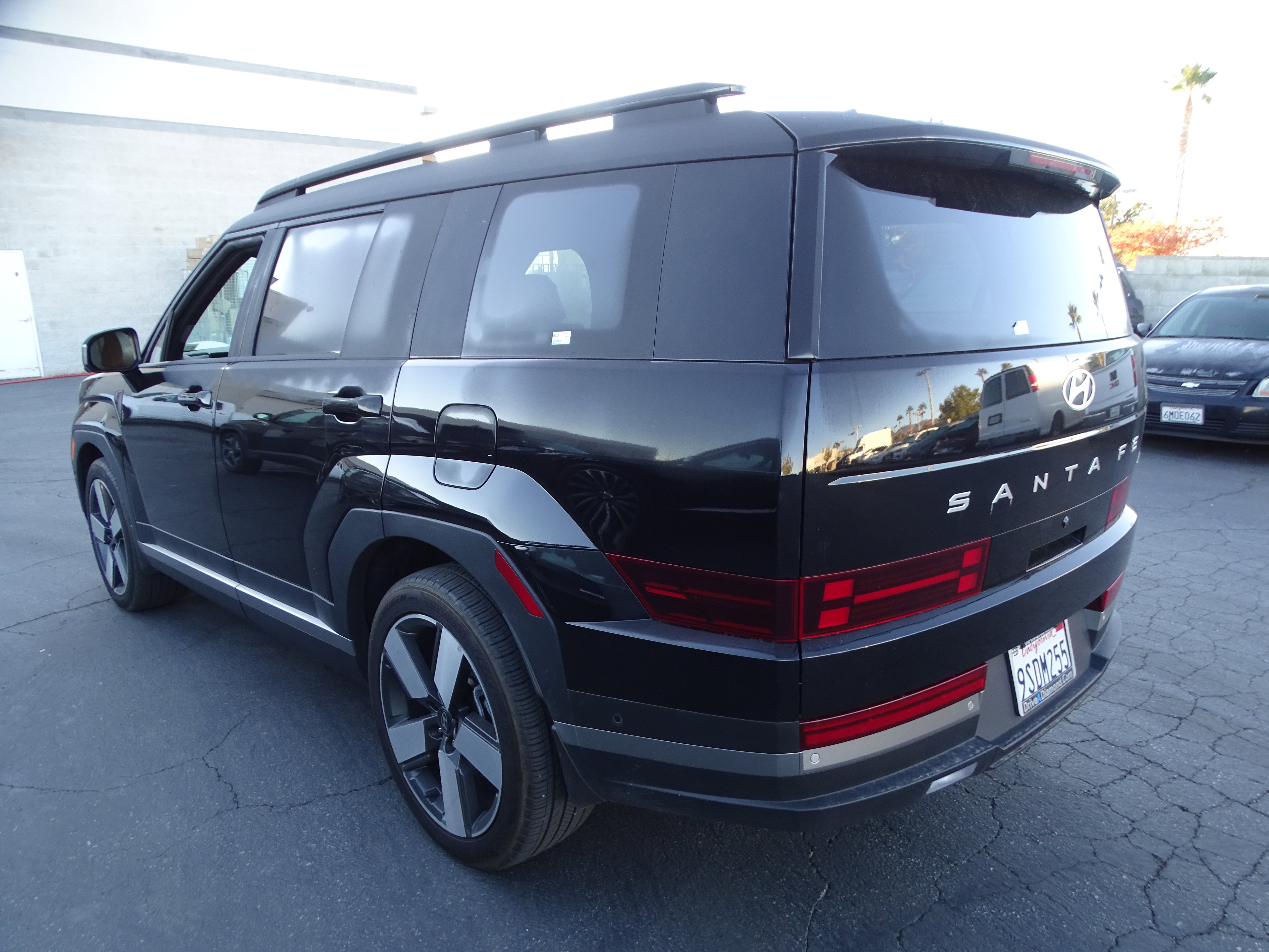 Used 2024 Hyundai Santa Fe Limited image 4