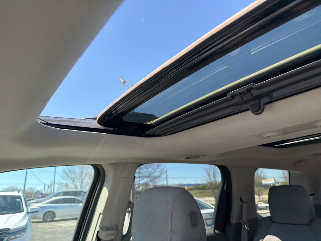 Used 2016 GMC Acadia SLE FWD image 12