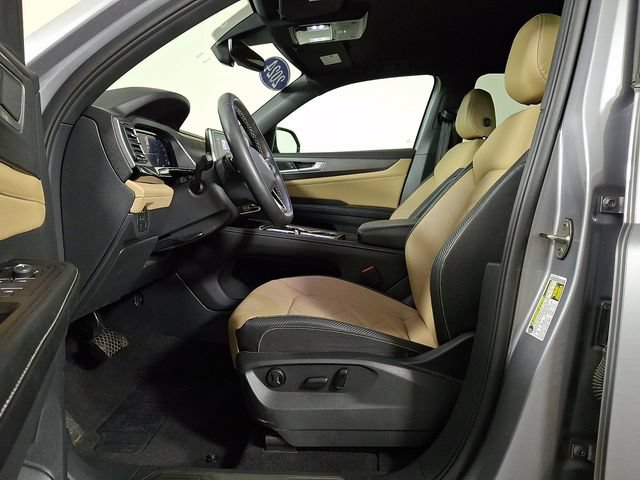 Used 2024 Volkswagen Atlas Cross Sport SE AWD/4WD image 15