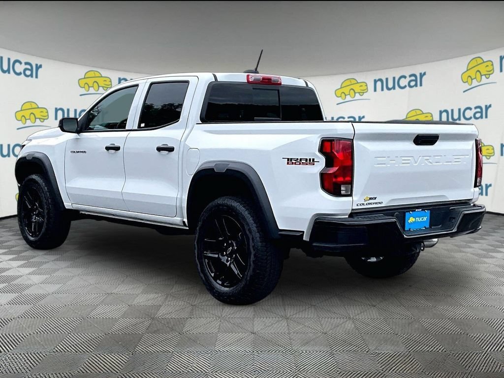 Used 2024 Chevrolet Colorado Trail Boss AWD/4WD image 4