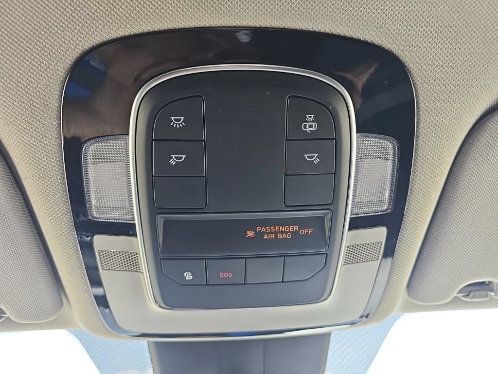Used 2022 Hyundai Santa Fe SEL FWD image 40