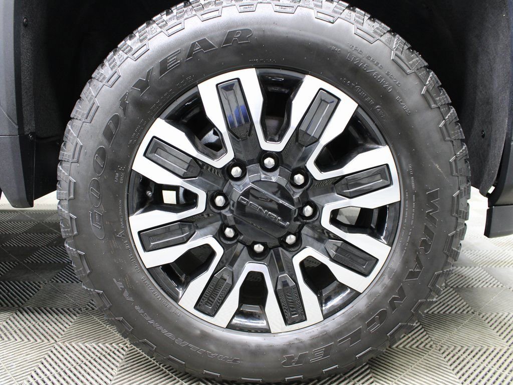 Used 2024 GMC Sierra 2500 Denali w/ Technology Package image 8