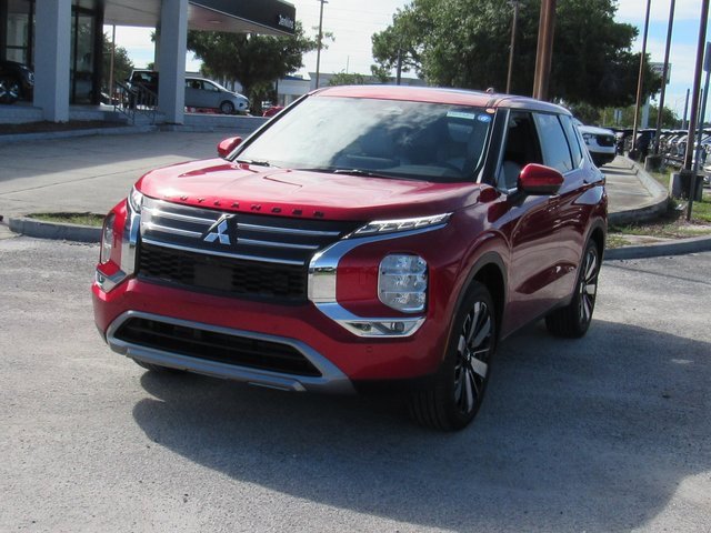 New 2025 Mitsubishi Outlander SE image 6