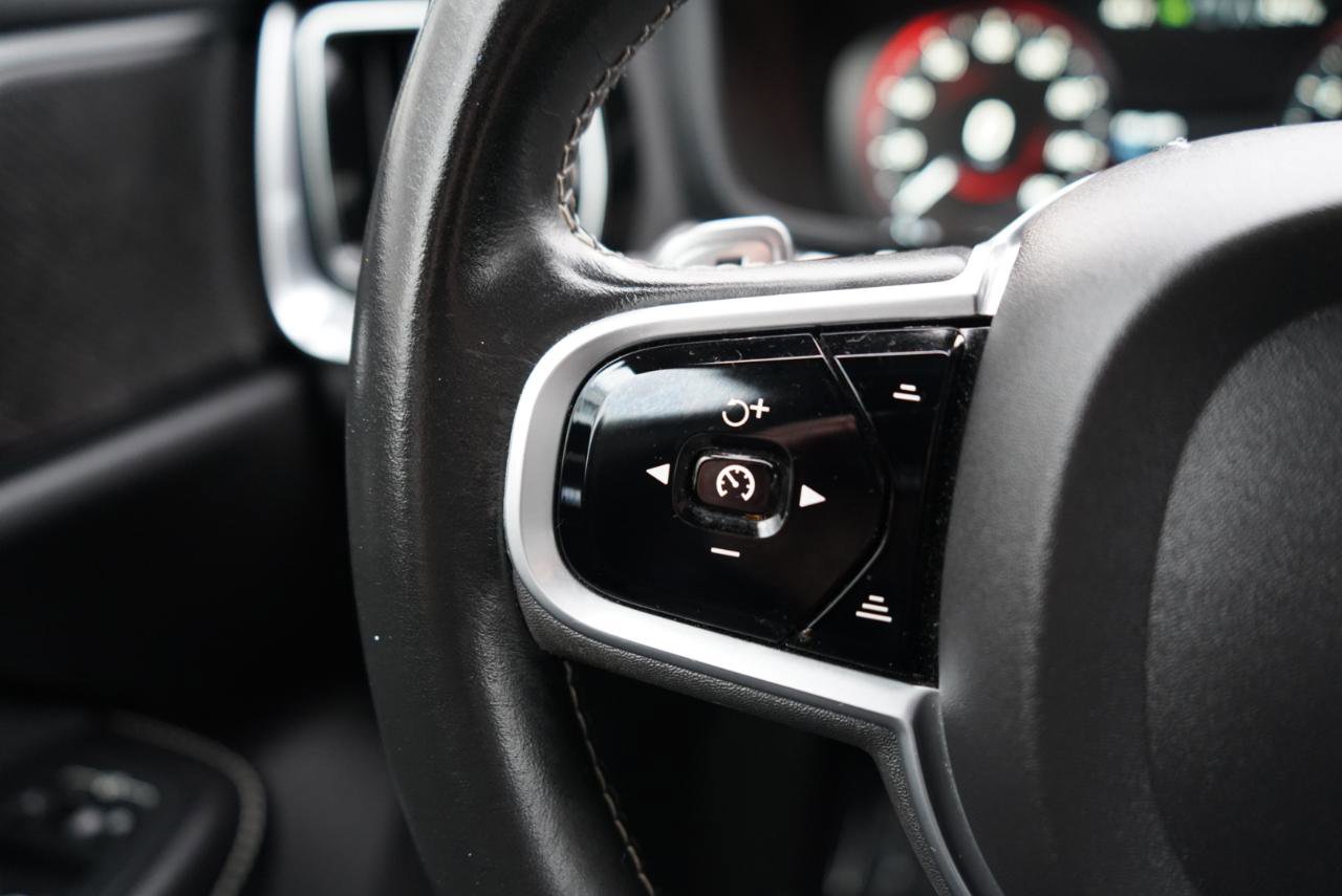 Used 2019 Volvo S60 T6 R-Design AWD/4WD image 37