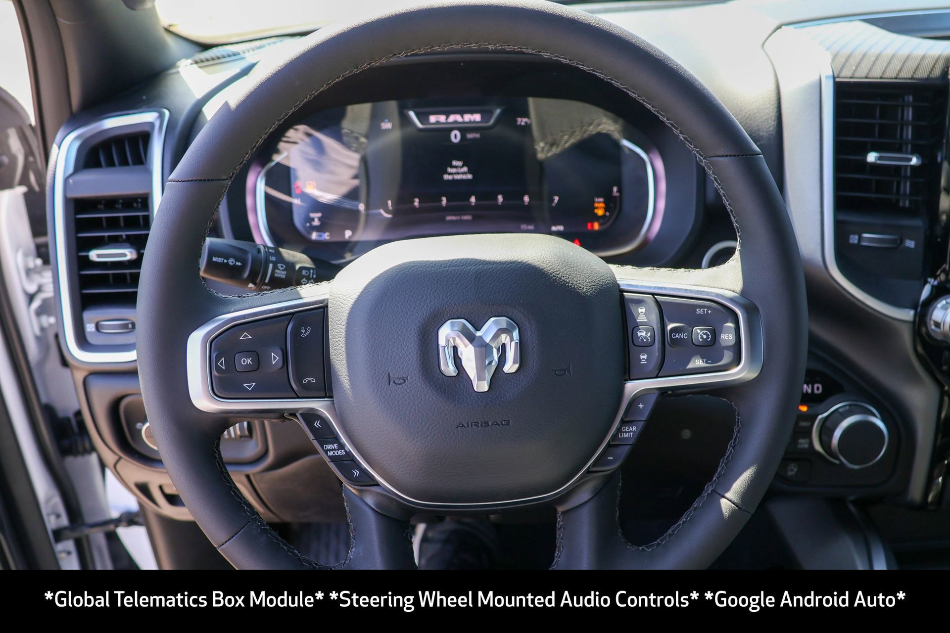 New 2026 RAM 1500 4x4 Crew Cab image 34
