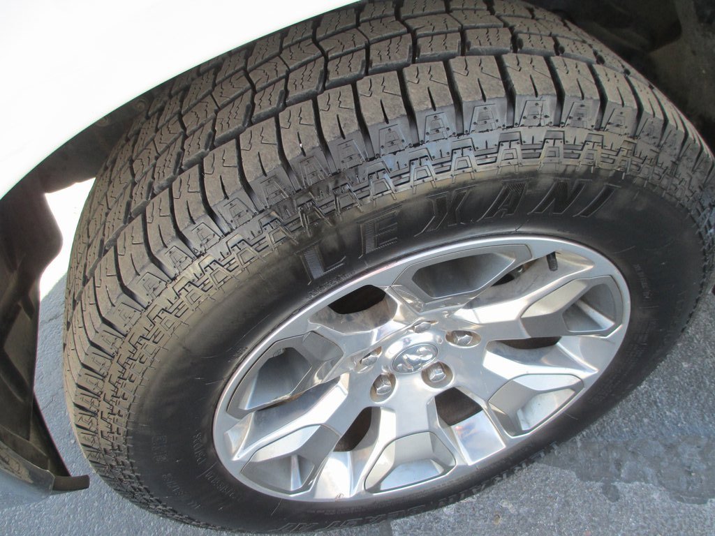 Used 2017 RAM 1500 Limited image 12